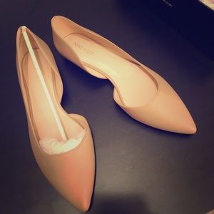 Nine West pointed toe flats $35